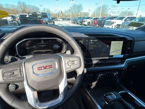 New 2026 GMC Sierra 1500 Elevation image 19