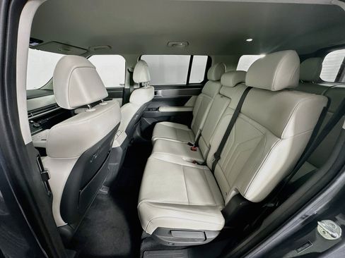 Used 2026 Hyundai Santa Fe SEL FWD image 27