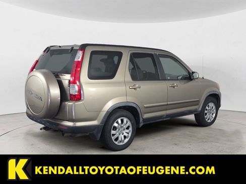 Used 2005 Honda CR-V EX image 2