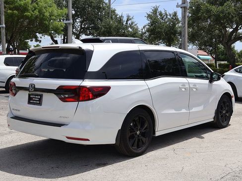Used 2023 Honda Odyssey Sport image 10