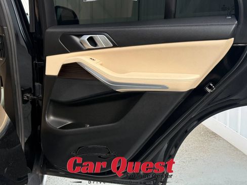 Used 2019 BMW X5 xDrive40i w/ Convenience Package AWD/4WD image 18
