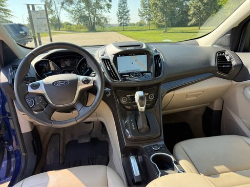 Used 2016 Ford Escape Titanium w/ Equipment Group 301A AWD/4WD image 12