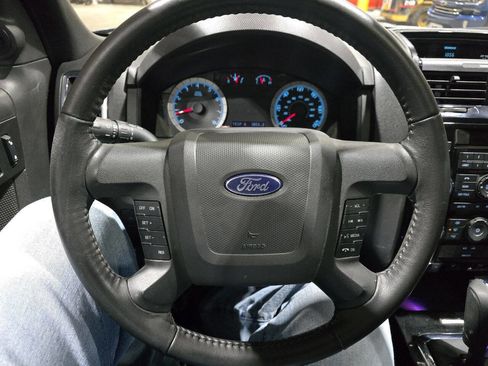 Used 2009 Ford Escape Limited image 33