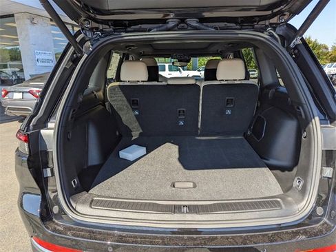 New 2023 Jeep Grand Cherokee 4xe w/ Luxury Tech Group II image 22