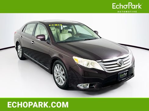 Used 2011 Toyota Avalon Limited FWD image 1