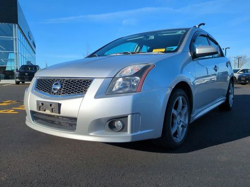 Used 2011 Nissan Sentra 2.0 SR w/ Convenience Pkg image 8