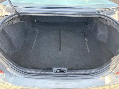 Used 2011 Ford Fusion SE FWD image 15