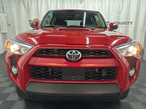Used 2021 Toyota 4Runner TRD Off-Road AWD/4WD image 4