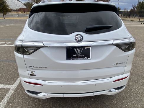 Used 2022 Buick Enclave Avenir w/ Avenir Technology Package image 7