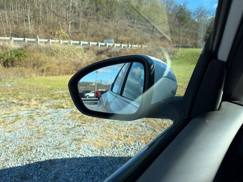 Used 2021 Nissan Sentra SV image 10