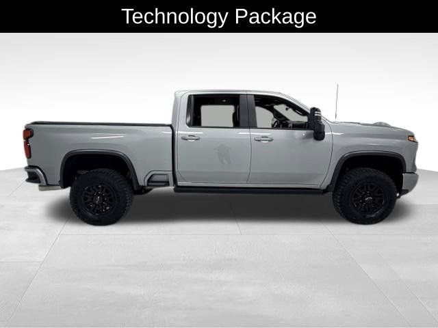 Certified 2025 Chevrolet Silverado 2500 ZR2 w/ Technology Package AWD/4WD image 5