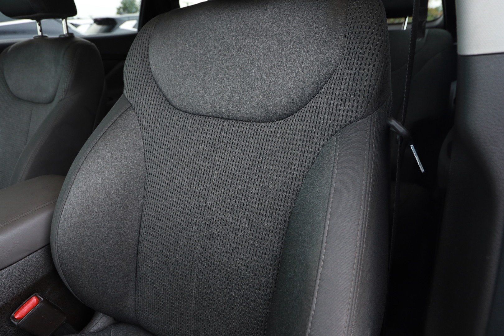 Used 2020 Hyundai Santa Fe SE FWD image 20