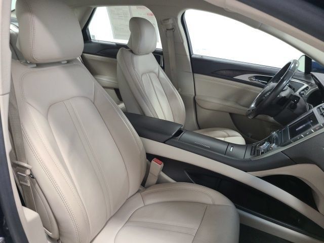 Used 2017 Lincoln MKZ Select w/ Technology Package FWD image 11