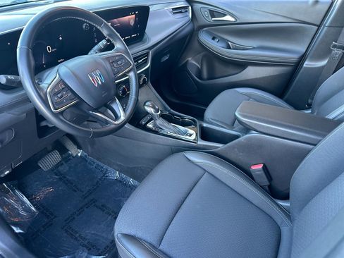 Used 2024 Buick Encore GX Preferred image 9