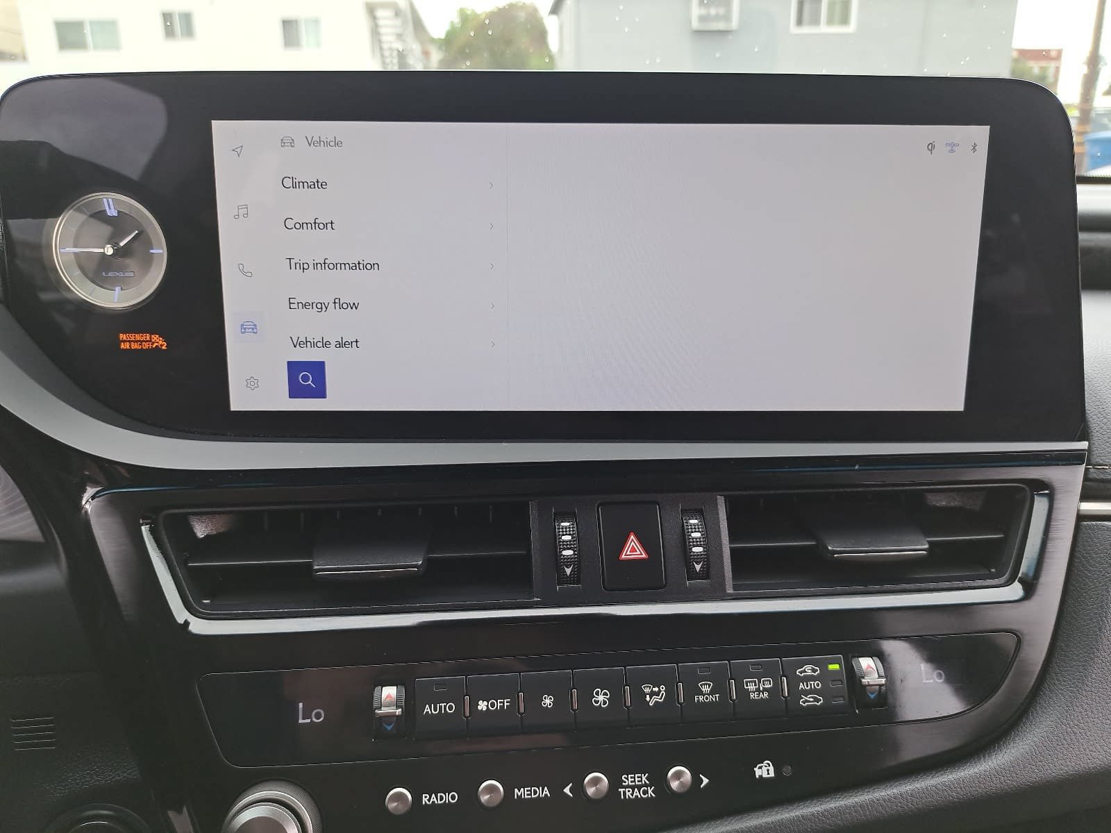 Used 2024 Lexus ES 300h w/ Accessory Package (Z1) FWD image 24