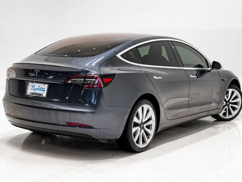 Used 2018 Tesla Model 3 Long Range RWD image 30