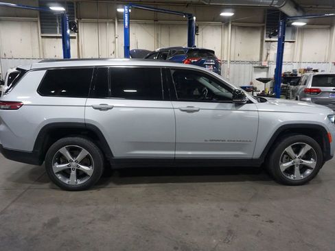 Used 2021 Jeep Grand Cherokee L Limited image 27