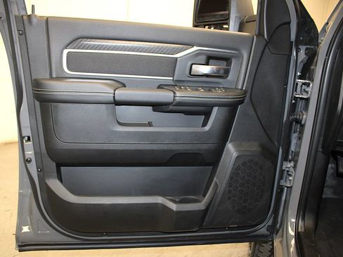 New 2026 RAM 2500 Big Horn AWD/4WD image 28