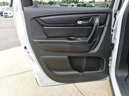 Used 2017 Chevrolet Traverse LT w/ Style and Technology Package AWD/4WD image 11