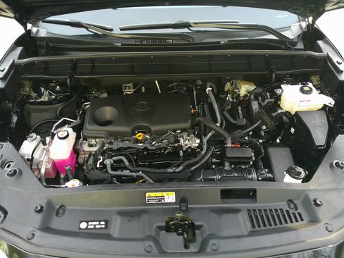 Used 2023 Toyota Highlander Bronze Edition image 36