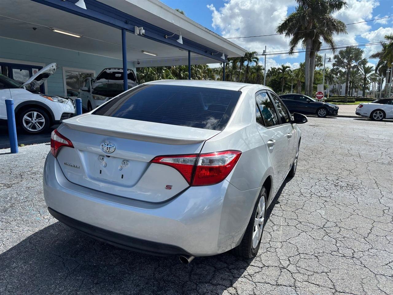 Used 2015 Toyota Corolla S FWD image 5