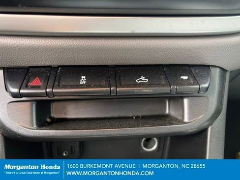 Used 2020 Chevrolet Colorado LT AWD/4WD image 19