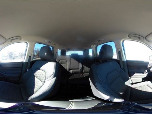 Used 2025 Nissan Pathfinder SV image 43