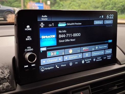 Used 2024 Honda Pilot Touring image 19