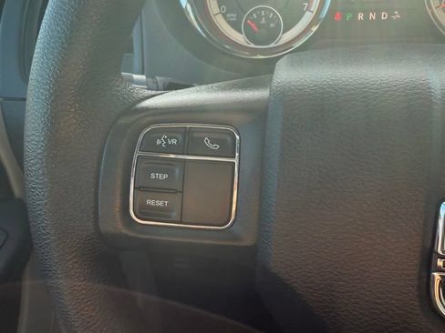 Used 2018 Dodge Grand Caravan SE w/ UConnect Hands-Free Group FWD image 22
