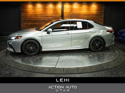 Used 2021 Toyota Camry XSE image 1