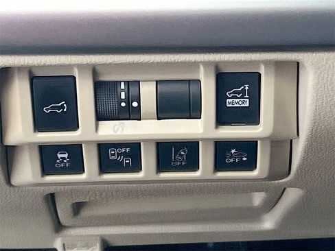 Used 2019 Subaru Outback 3.6R Limited image 10