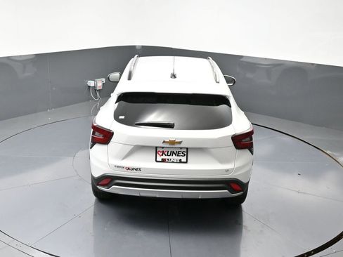 New 2025 Chevrolet Trax LT w/ Driver Confidence Package image 42