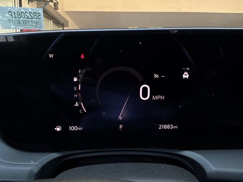 Used 2025 Buick Encore GX Preferred FWD image 36