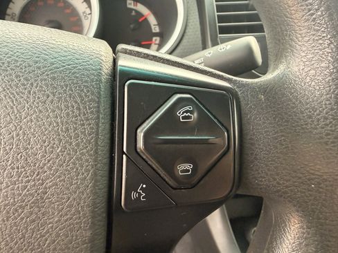 Used 2015 Toyota Tacoma 4x4 Access Cab image 33