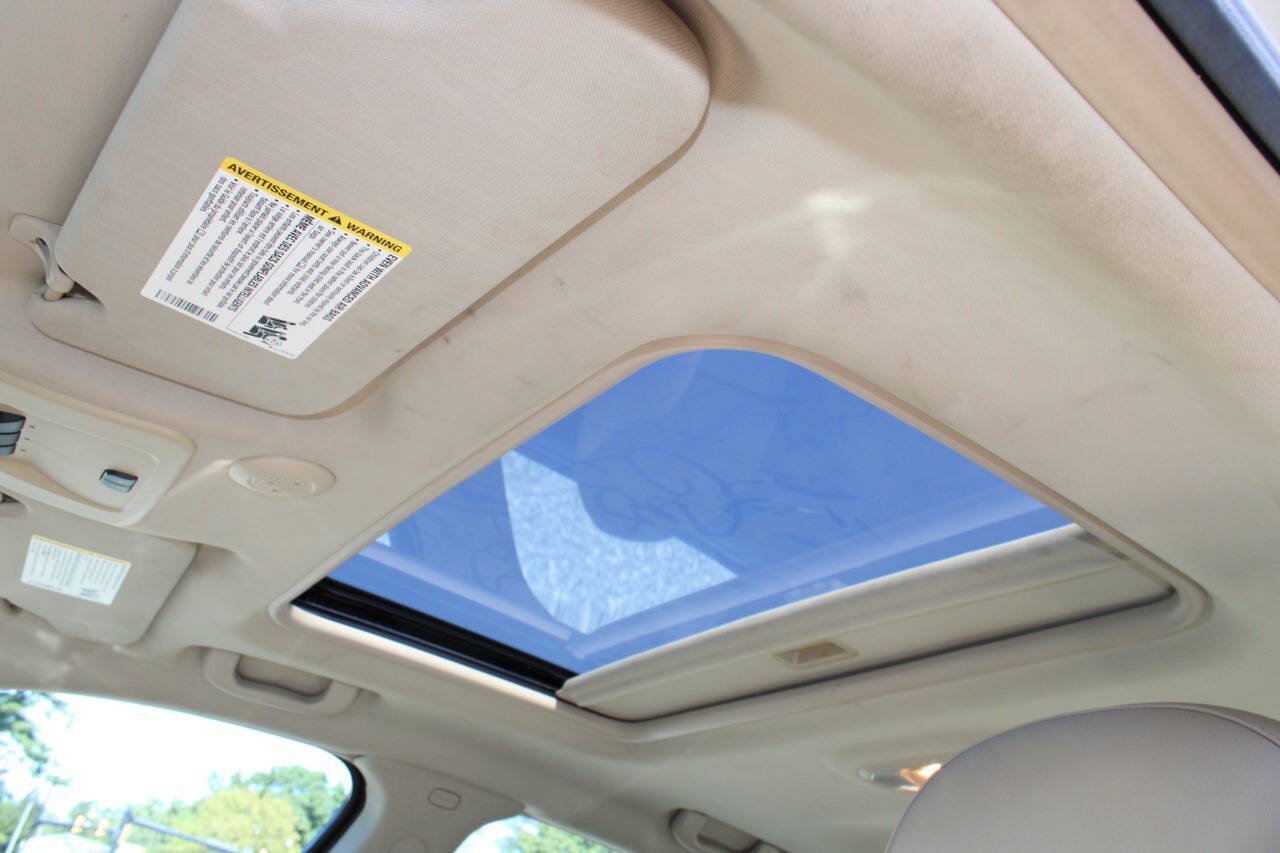 Used 2012 Chevrolet Impala LTZ FWD image 16