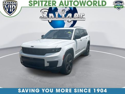 Used 2023 Jeep Grand Cherokee L Laredo AWD/4WD image 4