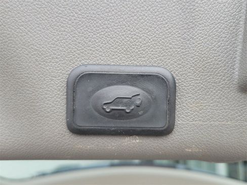 Used 2014 GMC Acadia SLT w/ Technology Package image 10