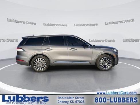 Used 2023 Lincoln Aviator Reserve image 9