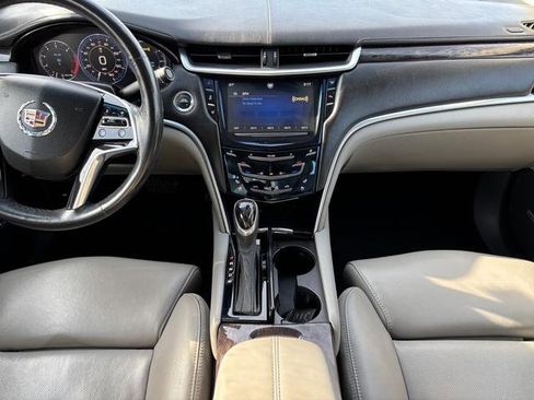 Used 2014 Cadillac XTS Premium image 17