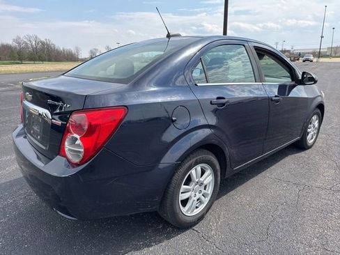 Used 2015 Chevrolet Sonic LT image 4