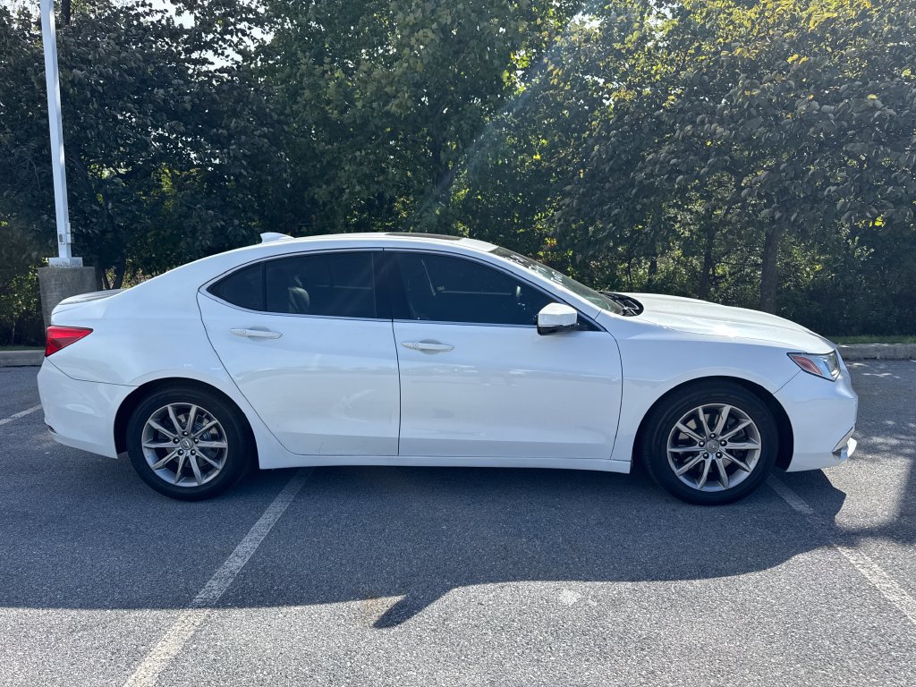 Used 2019 Acura TLX w/ Technology Package FWD image 3