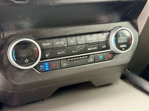 Used 2021 Ford Expedition XLT AWD/4WD image 16