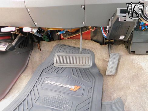 Used 1991 Dodge D/W Truck 250 image 15