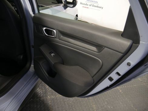 Used 2023 Honda Civic Sport image 8