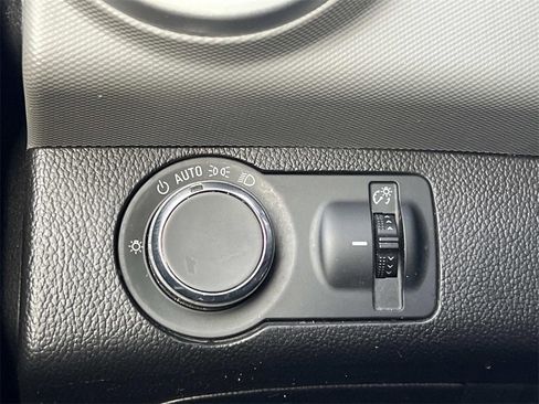 Used 2020 Chevrolet Sonic LT image 24