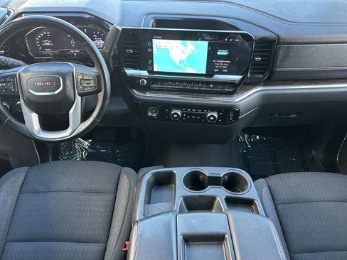 Used 2024 GMC Sierra 1500 Elevation image 15