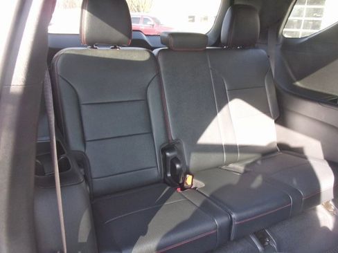 Used 2024 Chevrolet Traverse RS w/ LPO, Floor Liner Package image 34