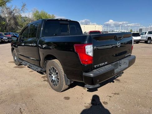 Used 2021 Nissan Titan SV w/ SV Convenience Package AWD/4WD image 3
