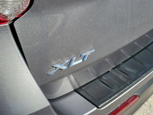 Used 2022 Ford Explorer XLT w/ Equipment Group 202A image 29