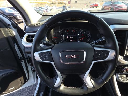 Used 2023 GMC Acadia SLT w/ Trailering Package image 17